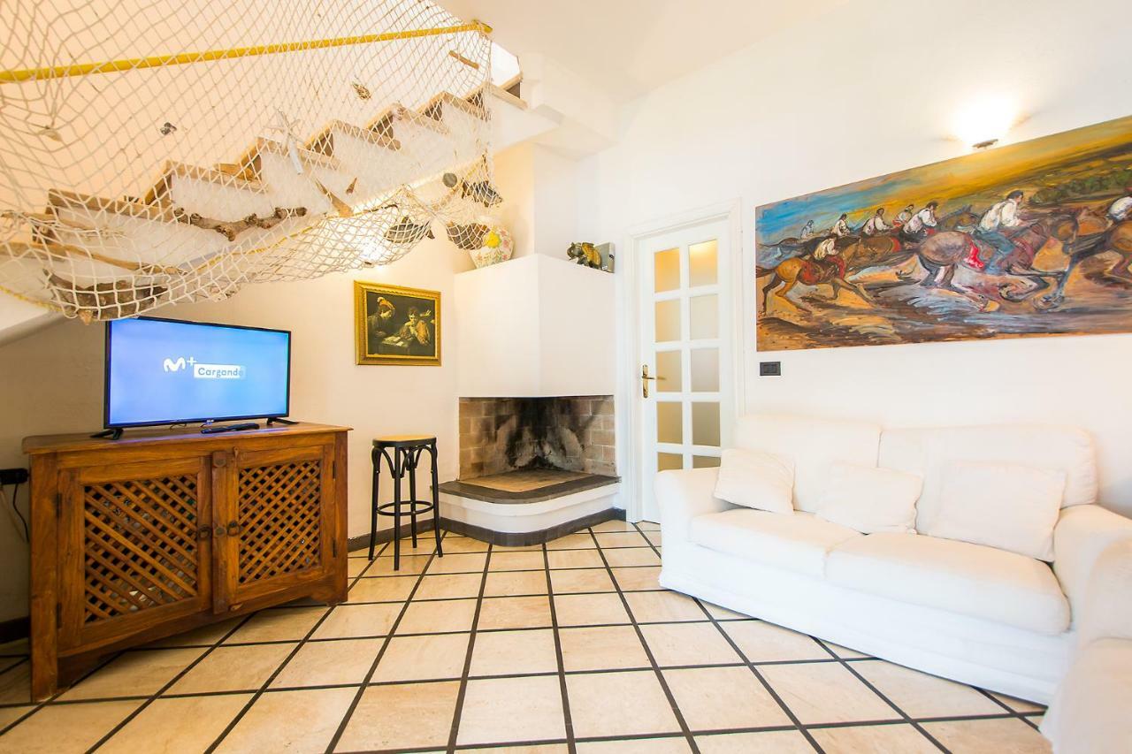 Casa Vacanze Rosa Maria โอโรเซย ภายนอก รูปภาพ