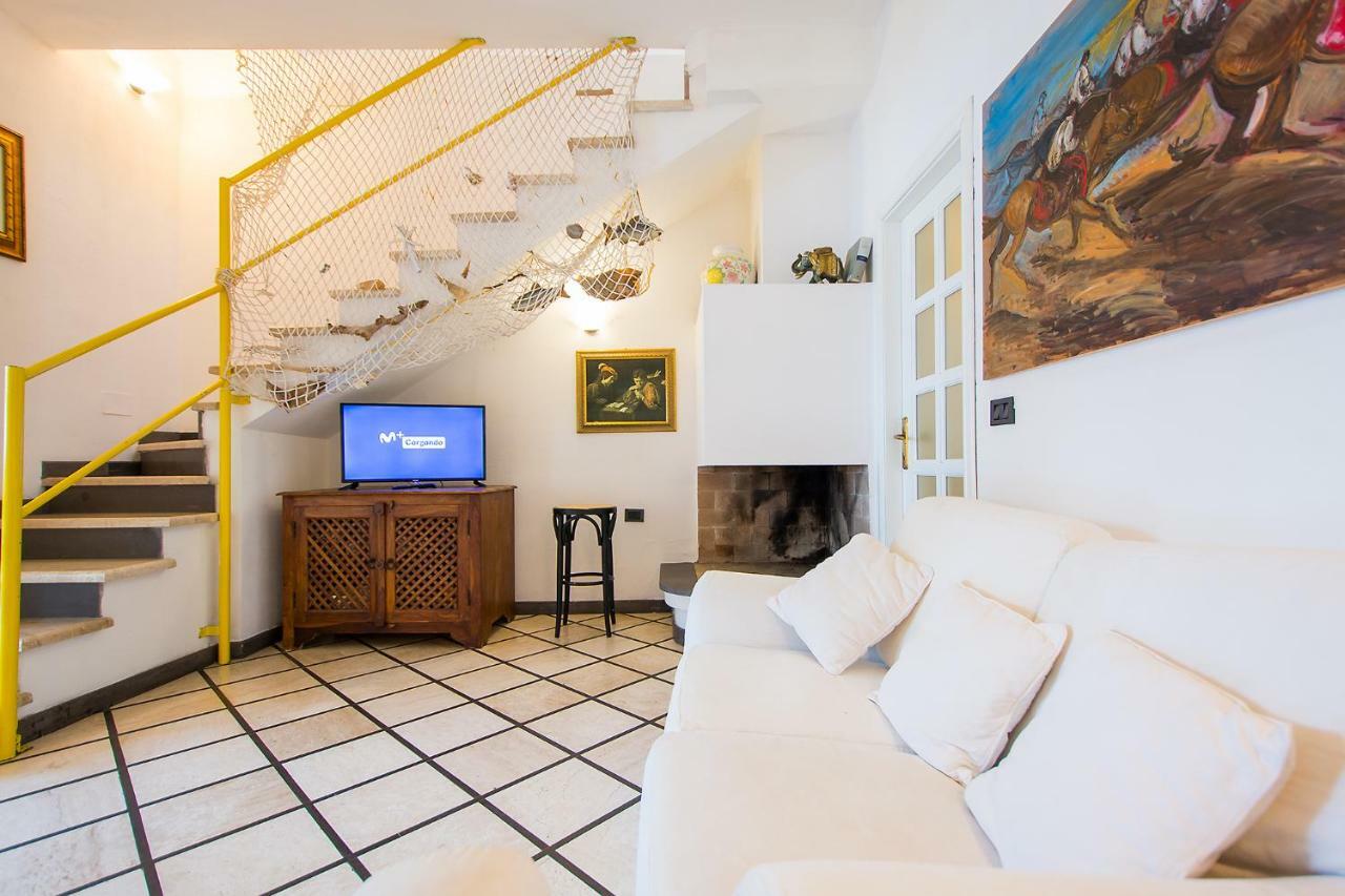 Casa Vacanze Rosa Maria โอโรเซย ภายนอก รูปภาพ